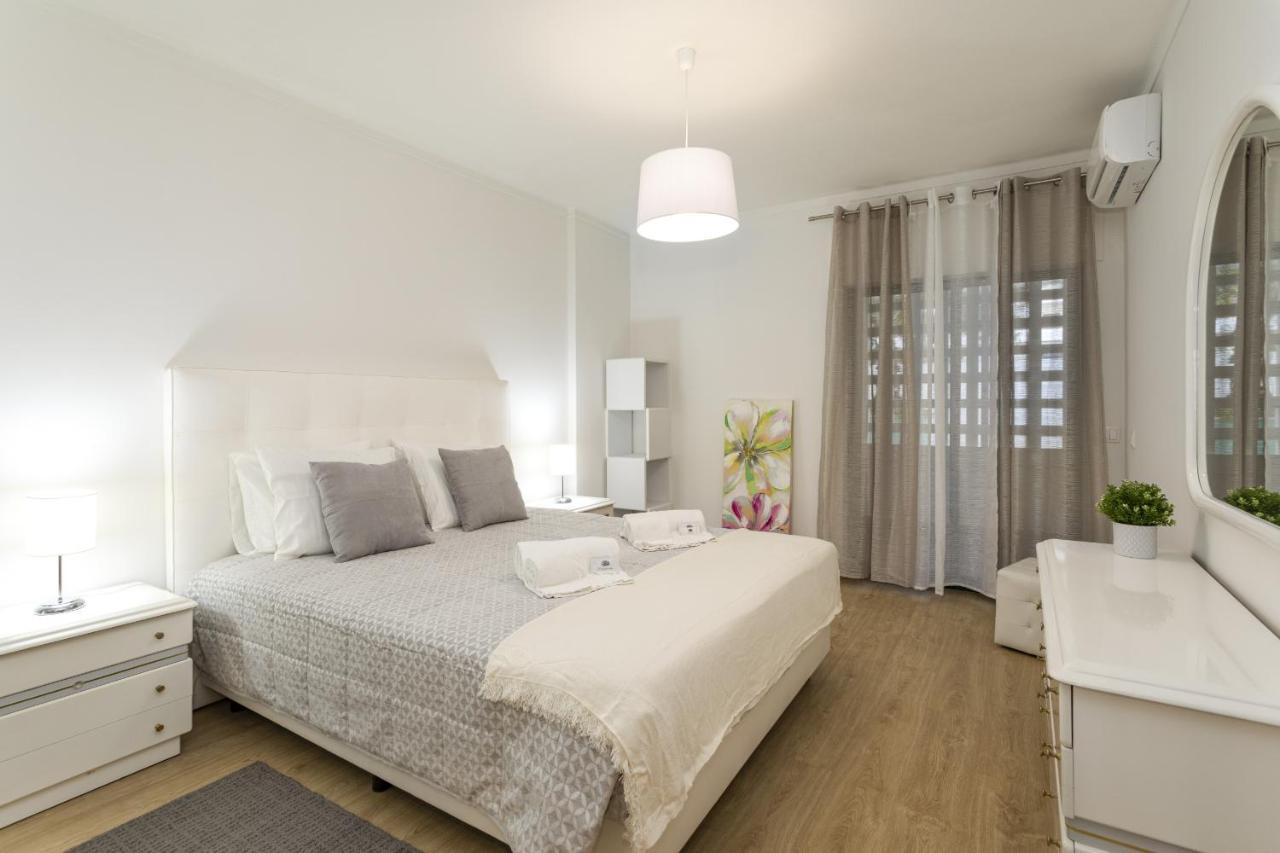 Miral 2 - Beach Front Apartment With Pool กัวเตย์รา ภายนอก รูปภาพ