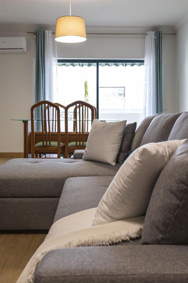 Miral 2 - Beach Front Apartment With Pool กัวเตย์รา ภายนอก รูปภาพ
